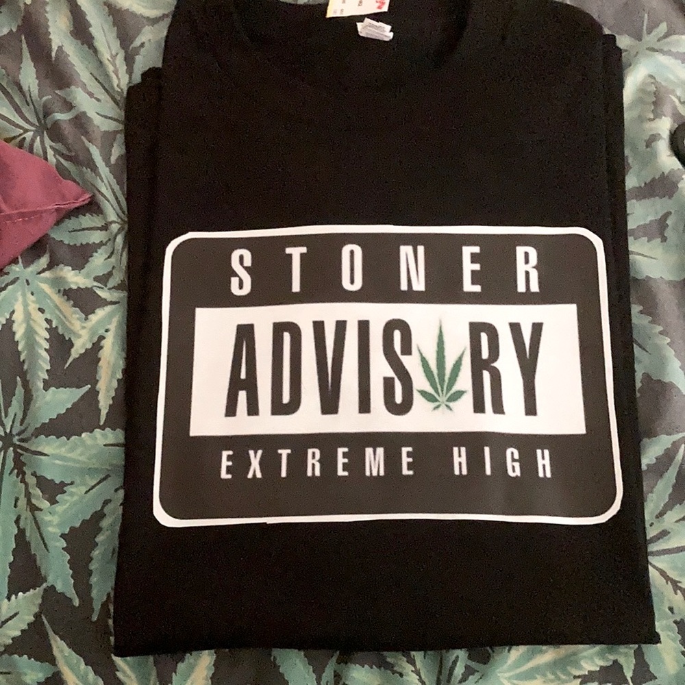 Men’s 420 stoner graphic t shirt size XL